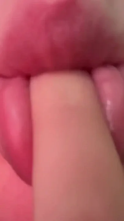 Hot German with Big Lips Blows