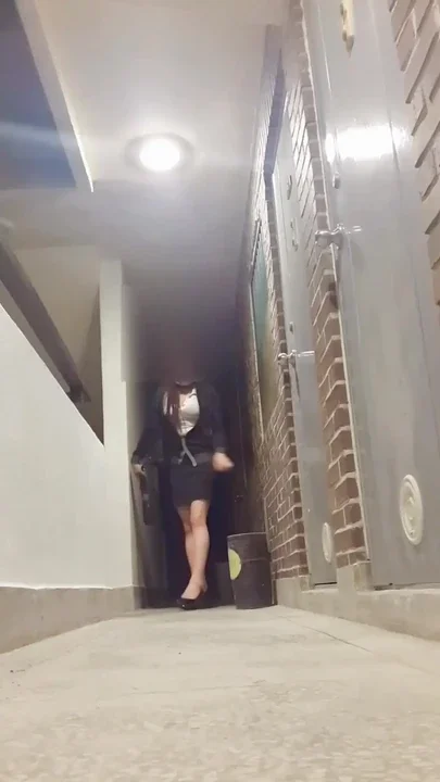 College bitch in stockings and highheels tried kinds of office style skirt looks