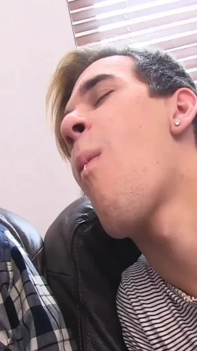 Horny twink James seduces his hung roomie William to fuck