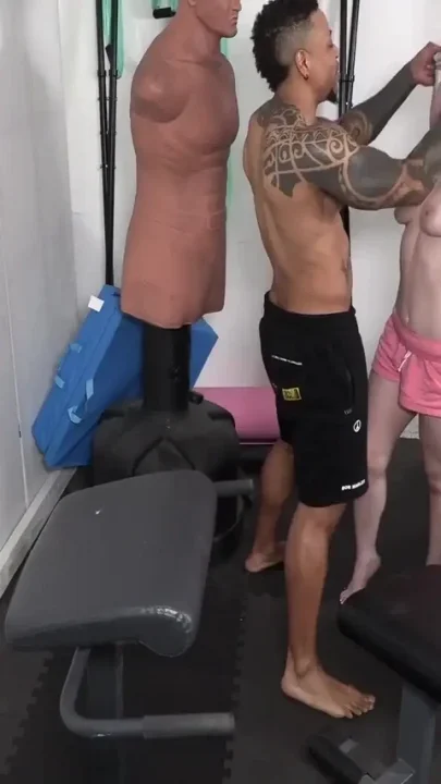 Sneaky Sex with Gym Instructors stepdaughter