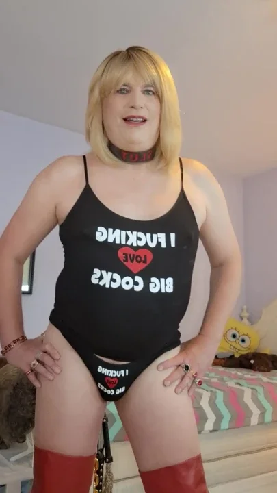 Wanna cum play with my big cocks