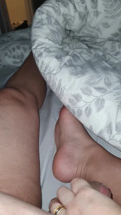 Step son cock gets hard when step mom hand slip and handjob his cock Clip 1