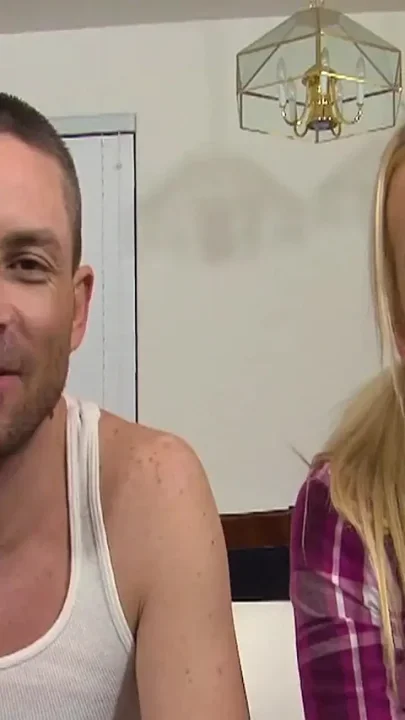 Blonde bitch screams with lust and just wants to fuck