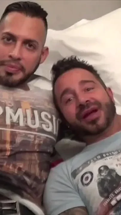 Martin Mazza fucked barbeak by Viktror Orm