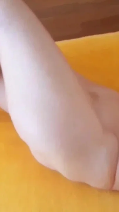 Mature Blonde Amateur Wife Enjoys Waking up