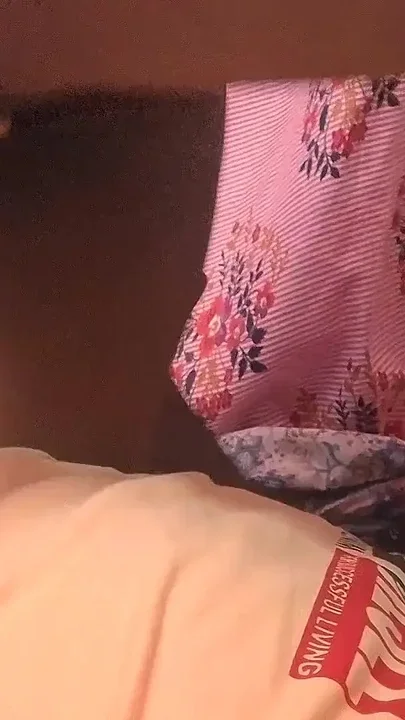 Tamil wife fucks her husband and reaches Orgasm Clip 3