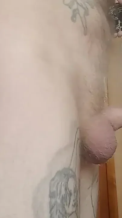 Amateur blowjob cum in tits