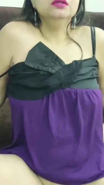Indian beautiful saara fingering pussy but Caught by step brother watching porn