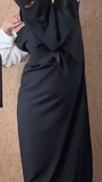 Maracanese MILF Ripped Pantyhose While Stretching and Got Wet Pussy Orgasm
