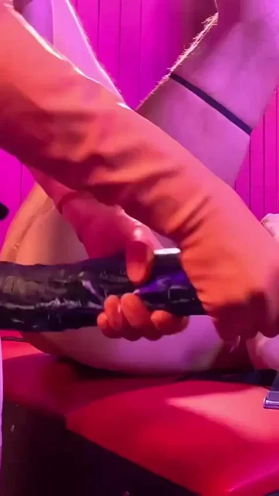 586 Deep Pegging 15