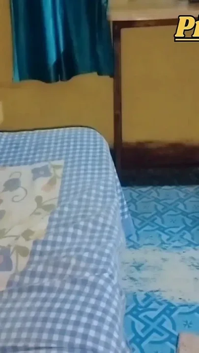 Tamil Desi Lonely Bhabhi Calls Her Brother-in-law and Makes Love to Him All Night Long