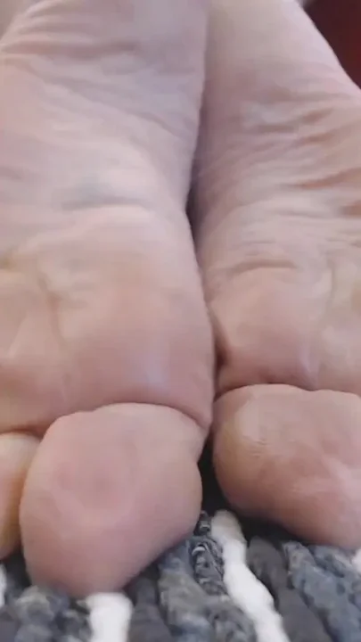 Extreme closeup nails & soles