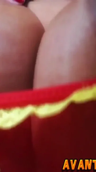 Shemale super gifted in solo without masturbating