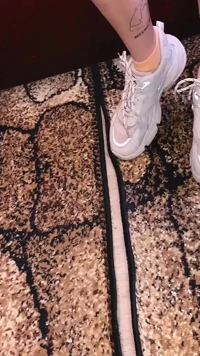Oh You Like My Feet Then Look on Them