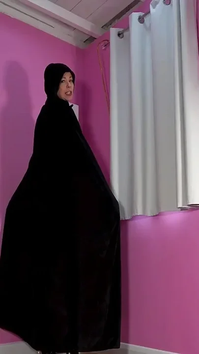 The Amazing Lucy Tummy-tease Strip Challenge
