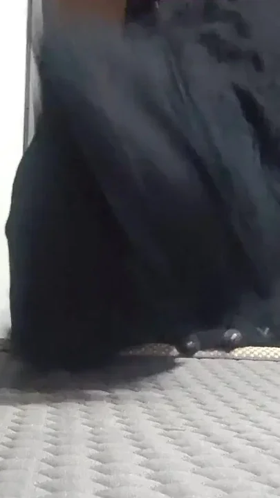 Apni biwi ko bathroom mein jakar dekh kar apna land khada kar liya Clip 2