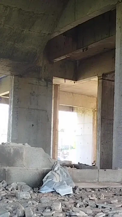 I Went to Pee at the Construction Site and Felt Like Getting up to Some Mischief