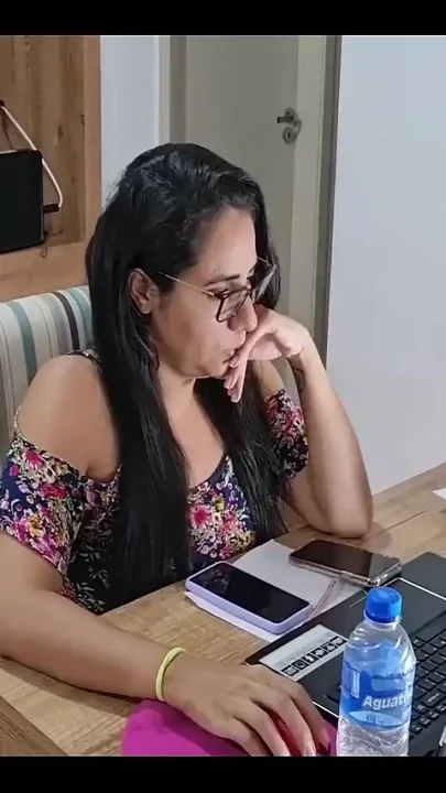 Mistress Kiffa - Face Footstool Slave Cleans Dirty Flip Flops and Cums on Flip