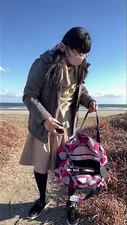 Self-training No 74 Fuck Machine at a Beach