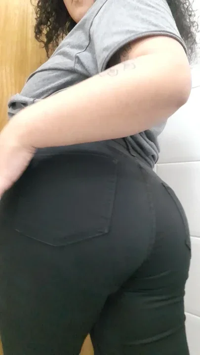 thick booty