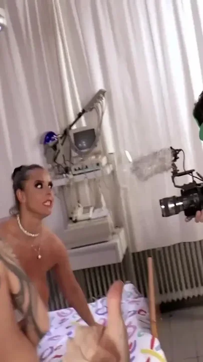 Backstage Ficker Pounds Hot Babes Hard DP Style