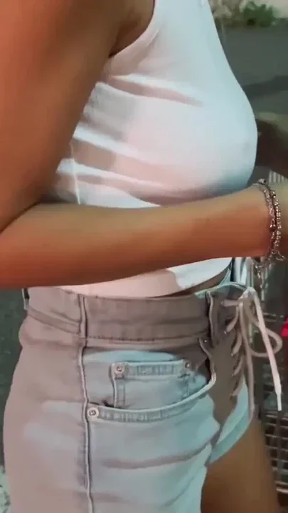 MILF APPROACHED IN THE SUPERMARKET PARKING LOT Clip 1