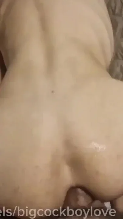I shaved Sissy's ass and fucked her with a thick dick until sperm squirted out Clip 1