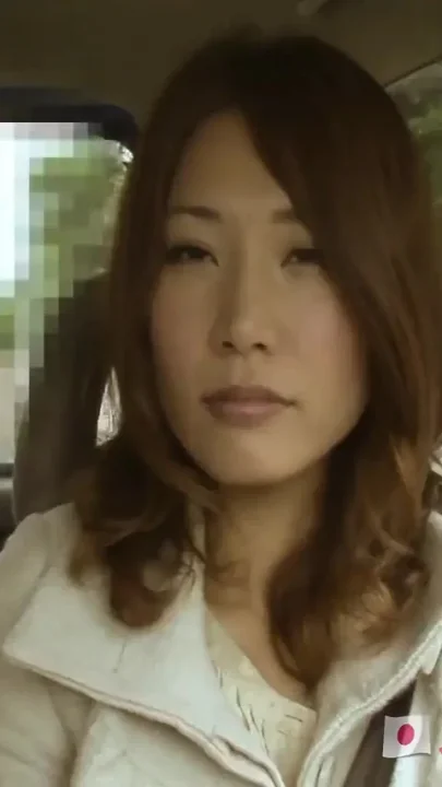 Hairy pussy Japanese MILF picked up on the street
