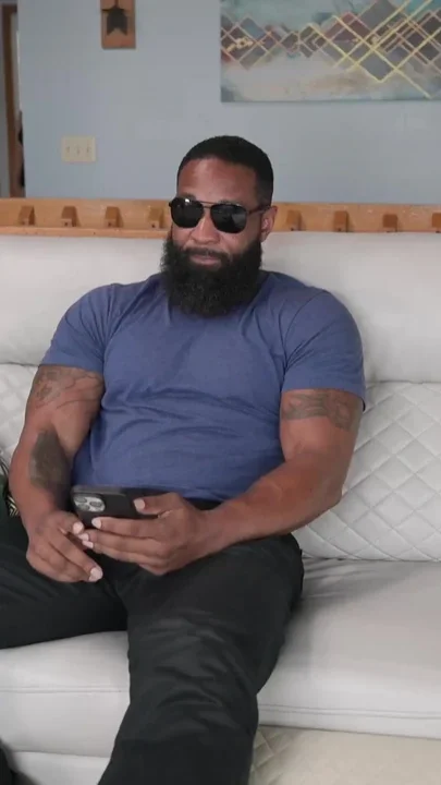 Michas Husband Offered His Chubby Wife to His Black Friend Watching Her