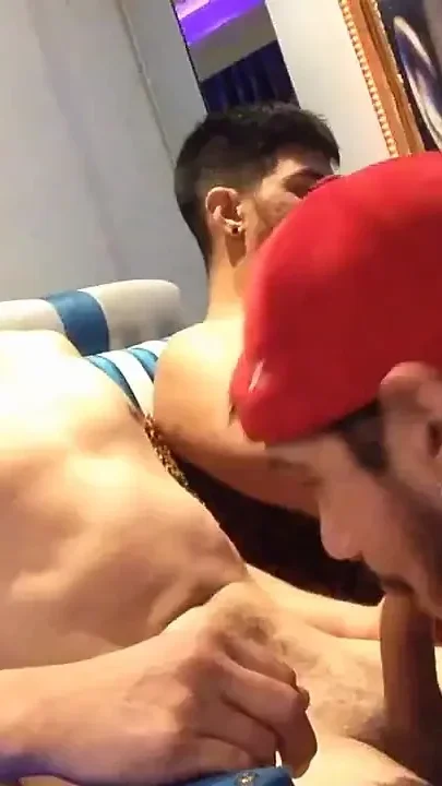 Xisho Brings His Str8 Friend Over for a Blowjob