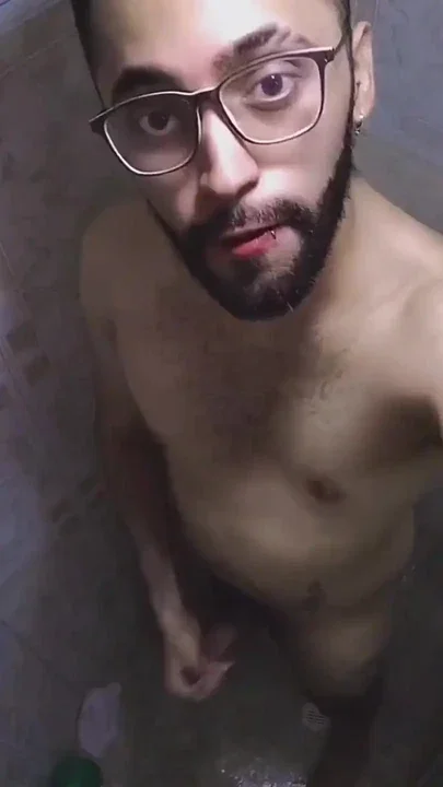 Jerking off in the shower and shooting my load