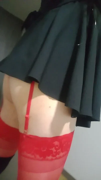 Amycrossd Red