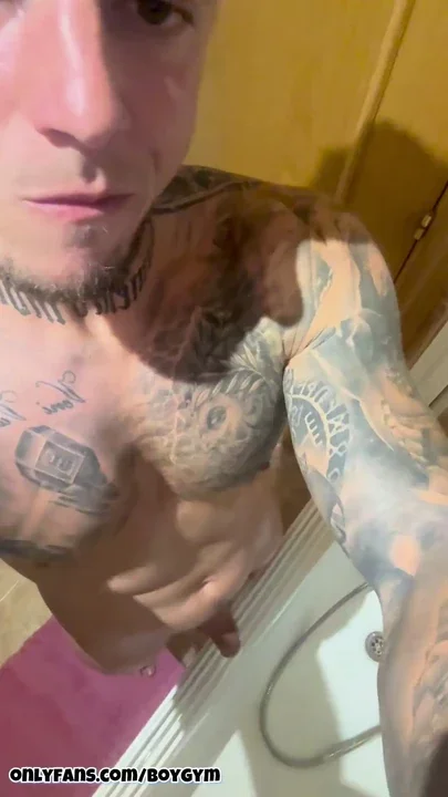 My Cock Pissing Myself