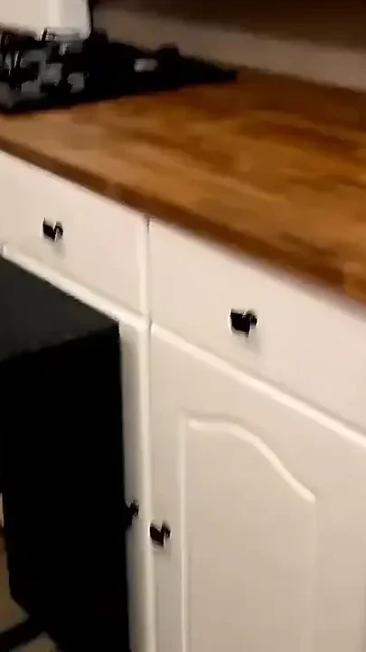 Are You Filming Deepthroat French Nymph on Her Knees