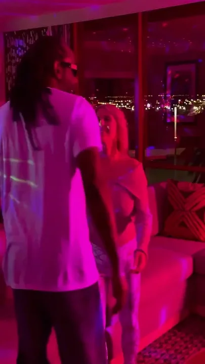 Bridgette Daniels Takes Mr Majic in All Her Holes in Las Vegas