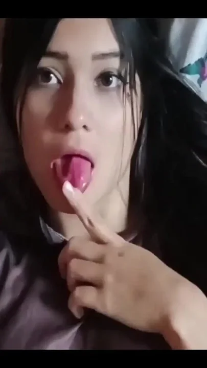 Colombian Woman Masturbates