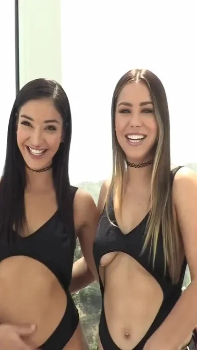 Emily Willis asshole drilled by Alina Lopez's strapon - Lesbian X