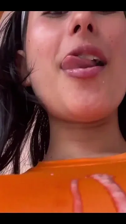 Jeniferplay Non-stop Squirting First Non-stop Masturbation Video
