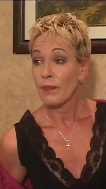Neighbor's Son Fell Into the Clutches of Young Cock-hungry MILF