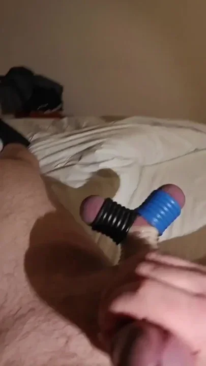 Stretched balls with silicone stretchers Clip 2