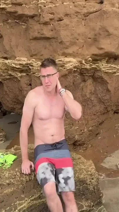 Hijadevenus Invited Me to a Nude Beach She Made Cum Twice