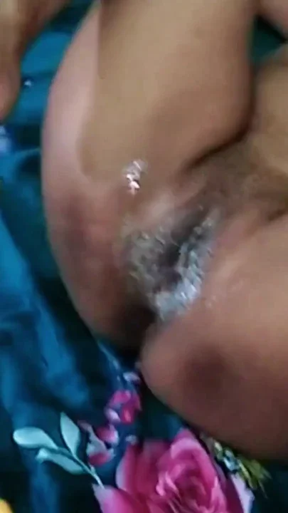 Romantic Kolkattar Vabik Cude Vodar Sob Mal Ber kore dilam uffffffffff Clip 2