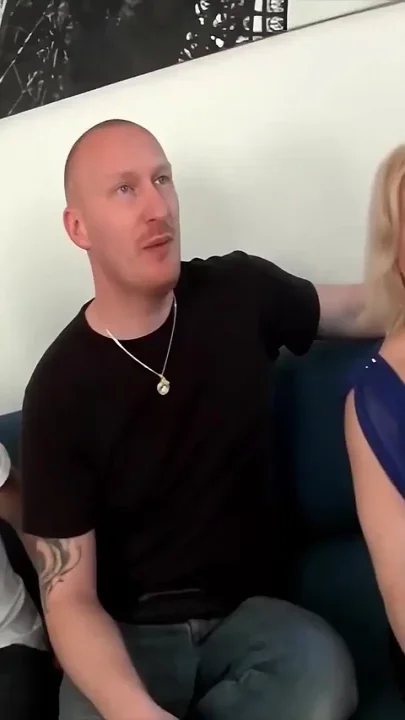 Blonde Chick Get Pussy Wet Into a Cuckold Fucking