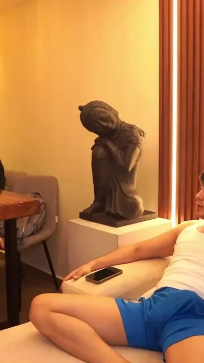 Stepson ends up with a very hard cock by mistake But his big-assed stepmother