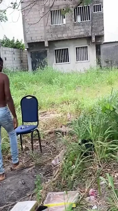 Went on a Road Trip with My Man Then I Decided to Pee in the Bush Thats How My