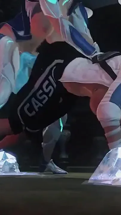 Cassie Cage Takes a Frosty Cock futa Shemale