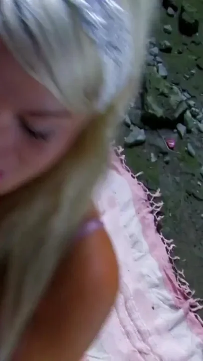 Let's go into nature and there the blonde dream woman is fucked anally