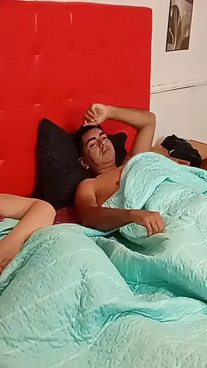 Big Ass Stepmother Shares a Bed with Stepson with a Big Cock