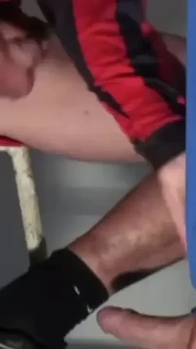 Enzo Rimenez with sneakers humiliation by footballer