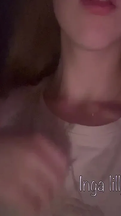 Teen Girl Masturbates in Pajamas Before Going to Bed